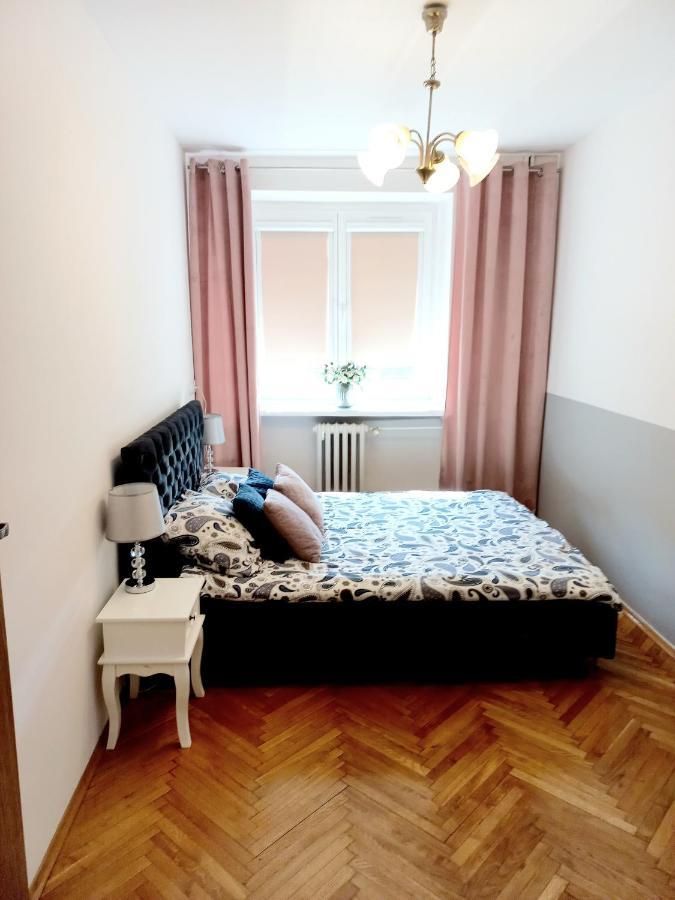 Corner Apartament Pilsudskiego - 5 Min Od Dworca Glownego - Main Railway Station Wroclaw Luaran gambar